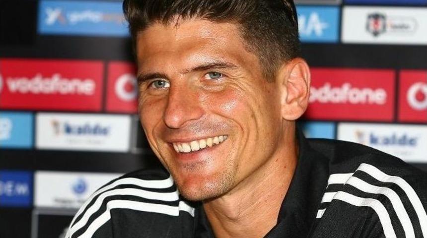 Gomez: "t&uuml;rkiye&rsquo;nin En B&uuml;y&uuml;k Kul&uuml;b&uuml;ne Geldim"