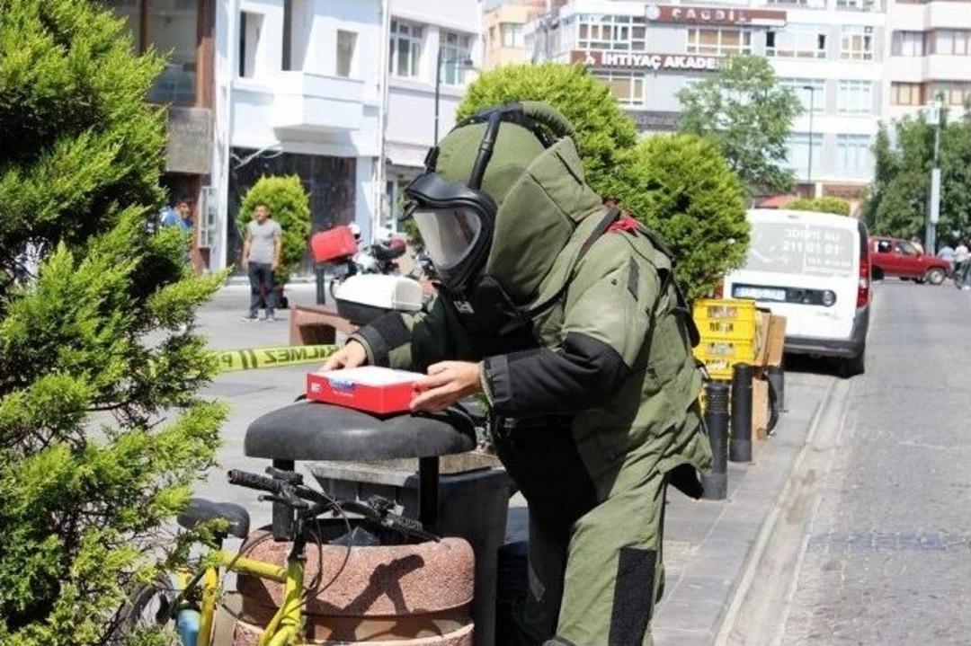 Tarihi Saat Kulesi&rsquo;nde Bomba Paniği