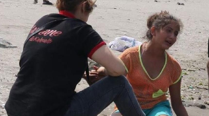 Denizde Kaybolan Ağabeyi I&ccedil;in Ağıt Yaktı