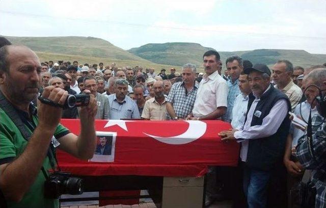 Ter&ouml;r Saldırısında Hayatını Kaybeden Tcdd &Ccedil;avuş&rsquo;u, Mesai Arkadaşlarını Yasa Boğdu 2