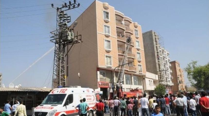 Cizre&rsquo;de Yangın Paniğe Neden Oldu