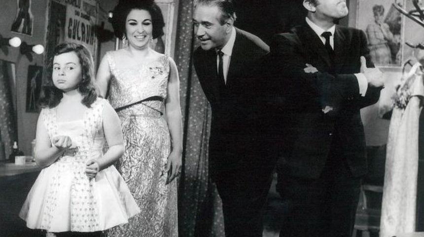 &Uuml;nl&uuml; Sanat&ccedil;ı Muzaffer Akg&uuml;n Hayatını Kaybetti