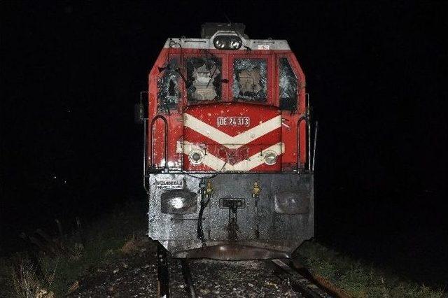 Muş’ta Tren Otomobile Çarptı: 4 Ölü, 3 Yaralı