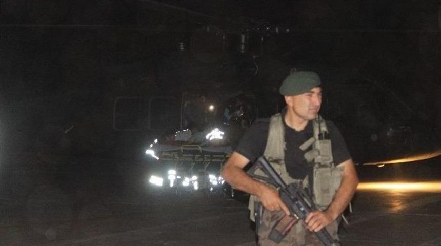 Erzurum&rsquo;un Hınıs İl&ccedil;esinde Zırhlı Polis Aracı Takla Attı: 4 Polis Yaralı