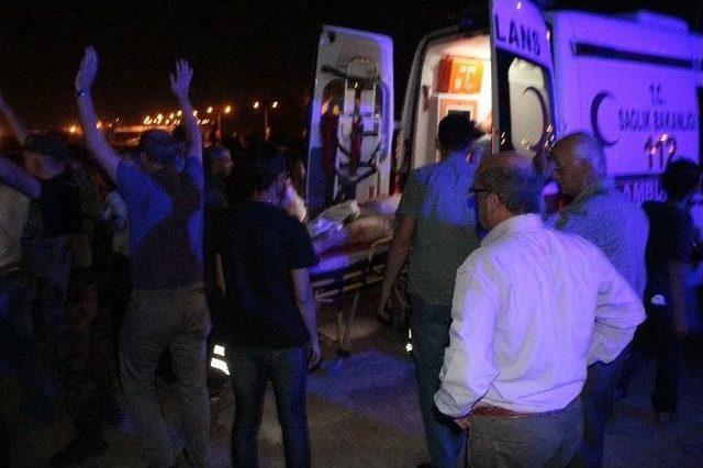 Erzurum’un Hınıs İlçesinde Zırhlı Polis Aracı Takla Attı: 4 Polis Yaralı