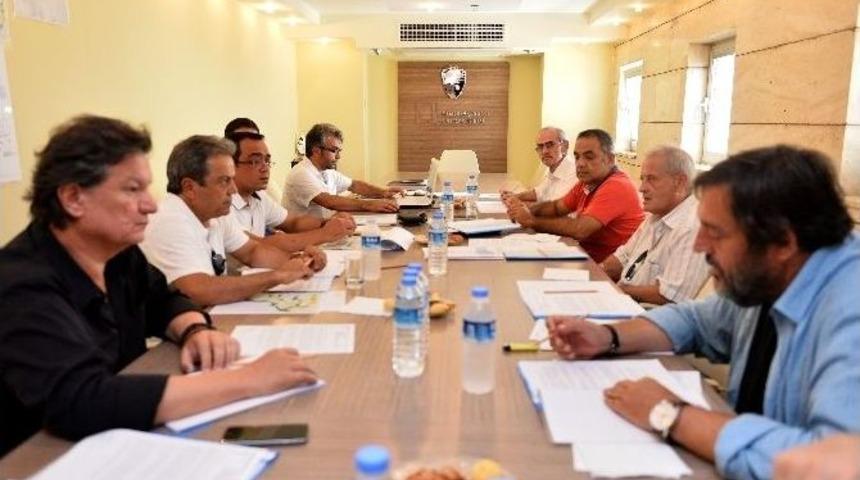 Muratpaşa&rsquo;da Opera, Tiyatro Ve G&ouml;steri Merkezi J&uuml;risi Toplandı