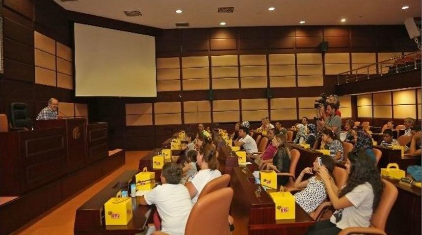 Somalı &Ccedil;ocuklardan B&uuml;y&uuml;kerşen&rsquo;e Ziyaret