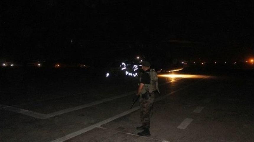 Ağrı&rsquo;da Yaralanan 8 Asker, Erzurum&rsquo;a Helikopterle Getirildi