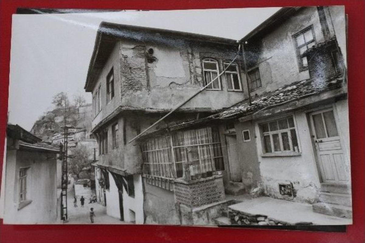 (&ouml;zel Haber) Bursa K&uuml;lt&uuml;r&uuml;n&uuml;n Vazge&ccedil;ilmezi Tarihi Evler Birer Birer Yıkılıyor