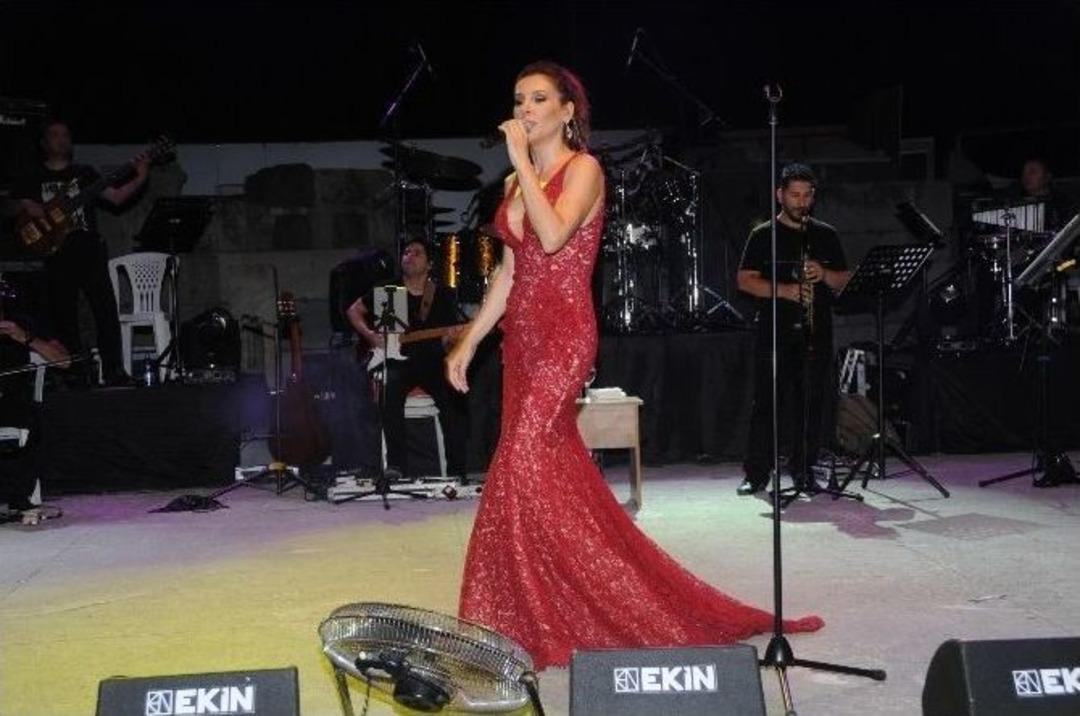 Bodrum&rsquo;da Funda Arar R&uuml;zgarı Esti