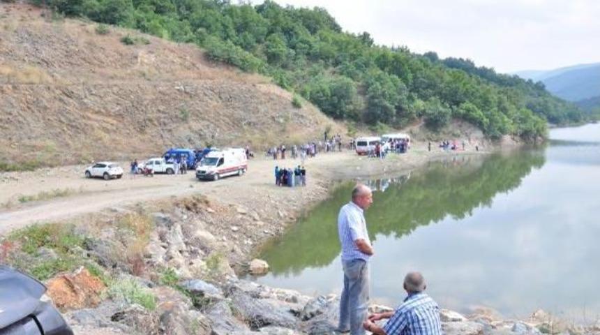 Serinlemek I&ccedil;in G&ouml;lette Giren Kuaf&ouml;r Boğuldu