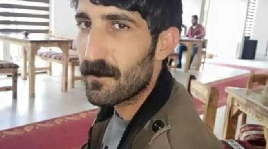 Ağrı'da &Ccedil;atışmada &Ouml;ld&uuml;r&uuml; Iki Kardeş Toprağa Verildi