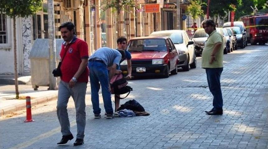 Manisa&rsquo;da Ş&uuml;pheli &Ccedil;anta Paniği