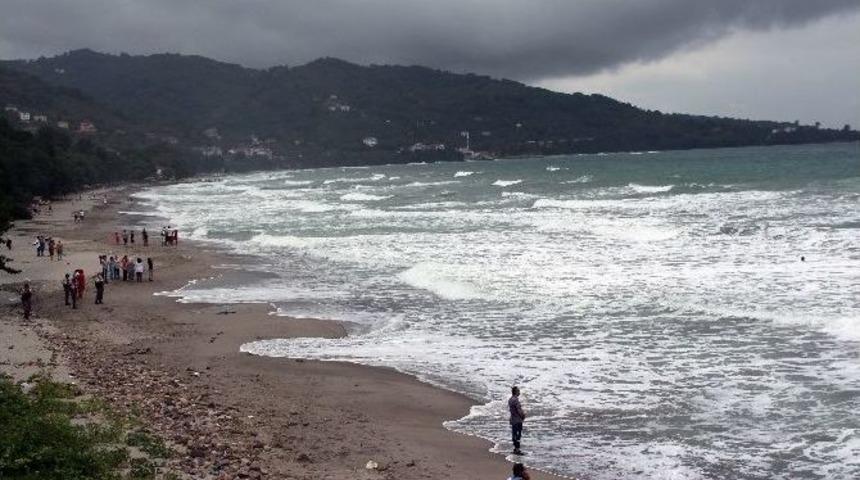 Ordu&rsquo;da Akıntıya Kapılan Vatandaş Kayboldu