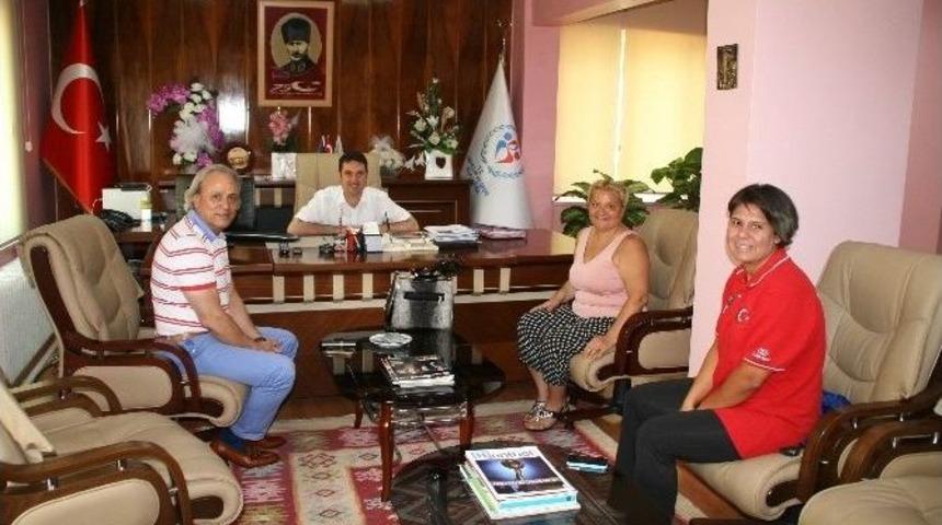 Adanalı Y&uuml;z&uuml;c&uuml; Kutsal&rsquo;dan Anlamlı Şampiyonluk