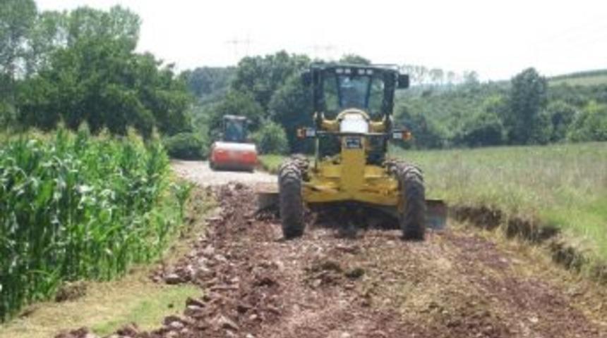 İzmit Belediyesi&rsquo;nden Tarım Arazilerine Yol