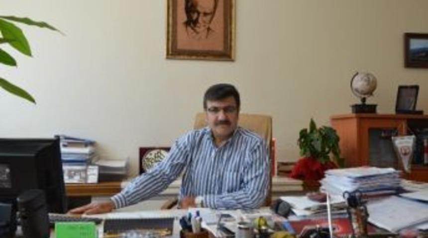 Yeni Y&uuml;zyıl &Uuml;niversitesi Rekt&ouml;r Yardımcısı Prof. Dr. Hacısalihoğlu: