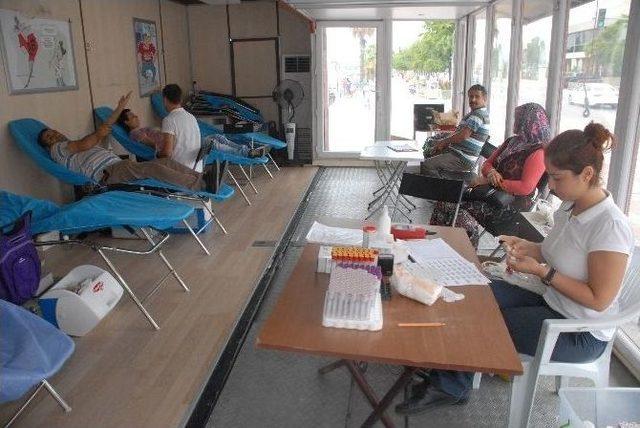 Kan Stokları Bitince Kızılay Tırı Seferber Oldu 1