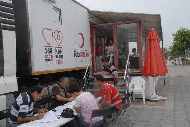 Kan Stokları Bitince Kızılay Tırı Seferber Oldu 2