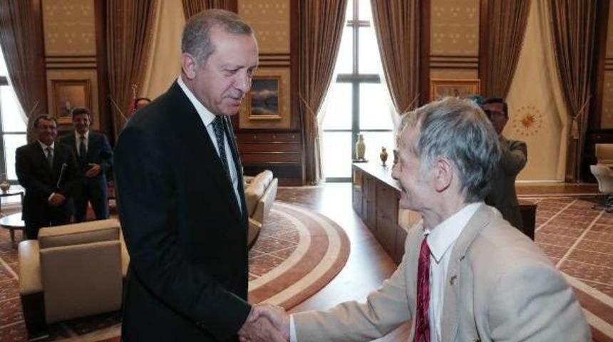 Erdoğan, Kırım Tatarları Onursal Lideri Kırımoğlu'nu Kabul Etti