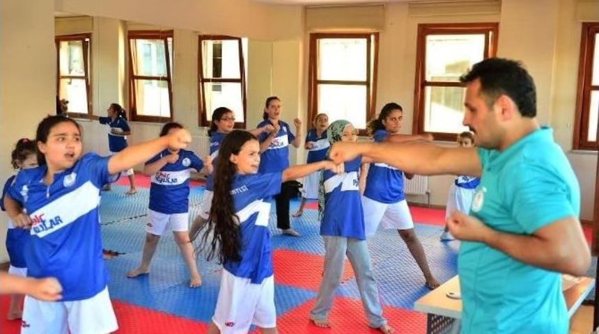 Beyoğlu Yaz Spor Okulu&rsquo;nda Uzakdoğu Spor Eğitimi