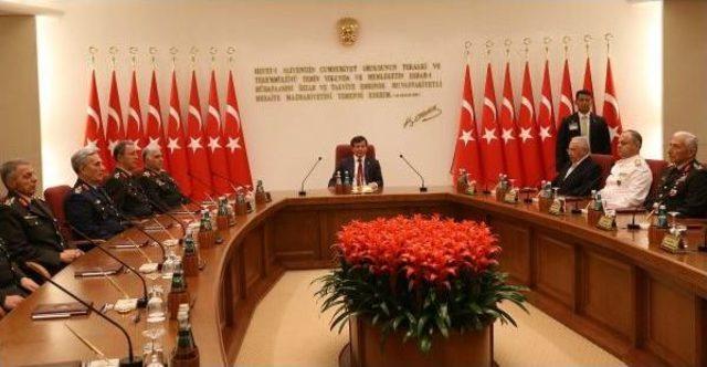 Y&uuml;ksek Askeri Şura, Başbakan Davutoğlu Başkanlığında Toplandı 1