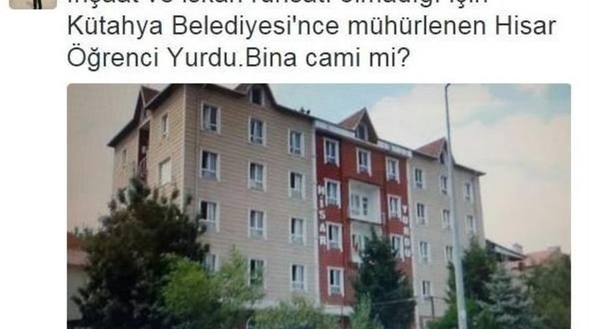 K&uuml;tahya Valisi Şerif Yılmaz: Bu Bina Cami Mi?