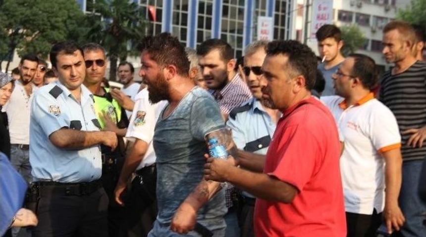 Zabıta Memuruna Bı&ccedil;aklı Saldırıya Kınama