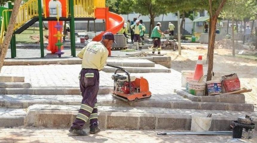 Modern İl&ccedil;e Modern Parklar