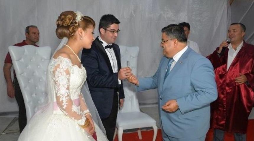 Can Ailesinin Mutlu G&uuml;n&uuml;