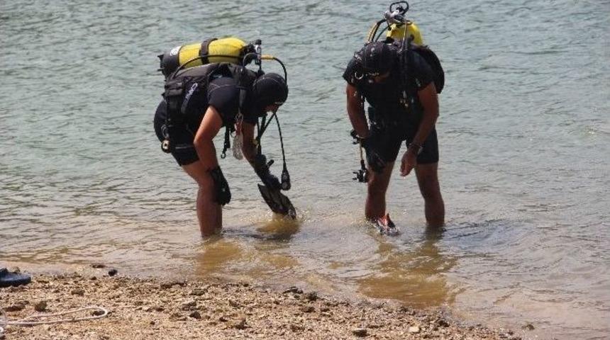 18 Yaşındaki Gen&ccedil; G&ouml;lette Boğuldu