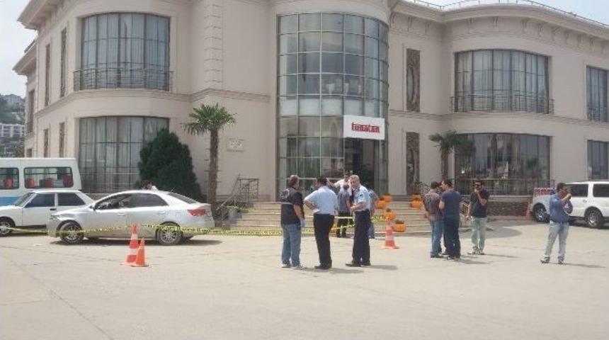 Yanlışlıkla Silah Ateş Aldı: 1 Yaralı