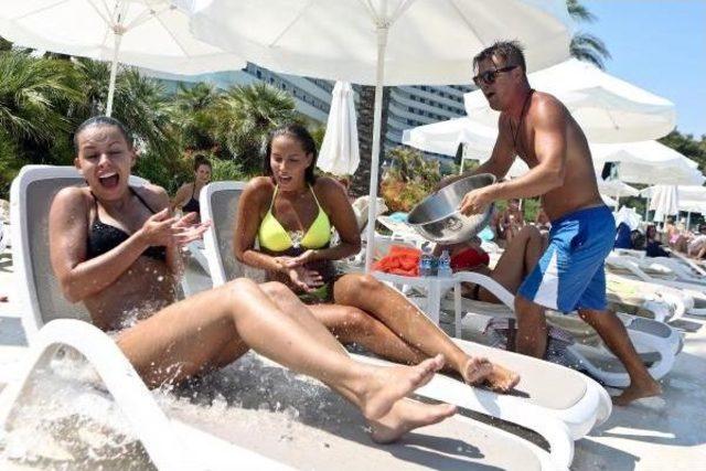 Antalya da  en Sıcak G&uuml;n  (4) 1