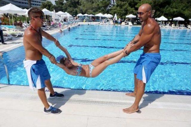 Antalya da  en Sıcak G&uuml;n  (4) 2