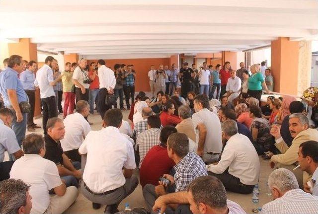 Mardin Valiliği Bah&ccedil;esindeki Oturma Eylemi Sona Erdi 1