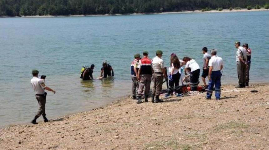 Serinlemek I&ccedil;in Girdiği G&ouml;lette Boğuldu