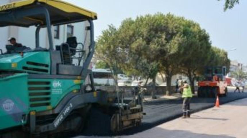 Ayvalık Belediyesi&rsquo;nden Sıcak Asfaltta 3. Etap Başladı