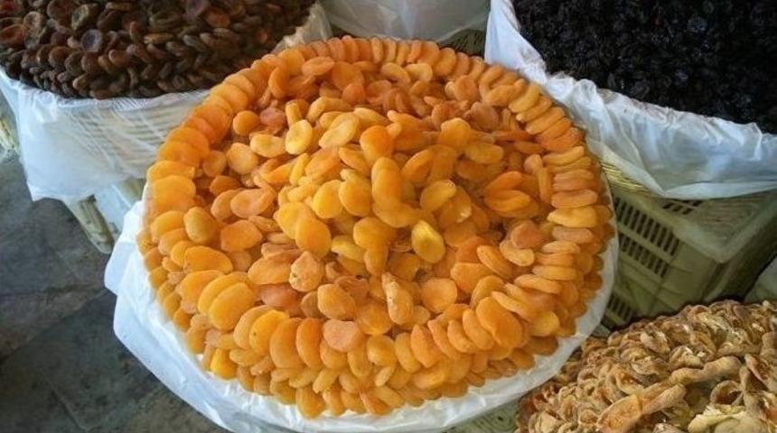 Kayısıcı Esnafı Fiyatların D&uuml;şmesinden Memnun