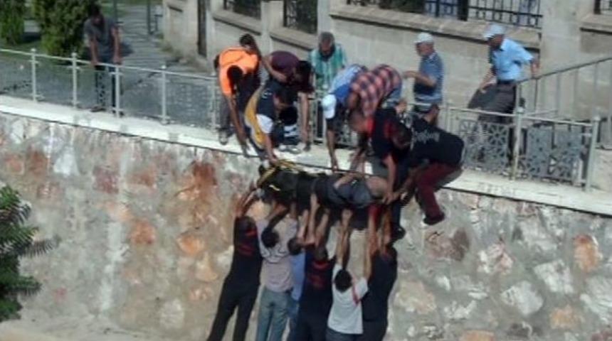 Y&uuml;r&uuml;rken Uluırmak Kanalına D&uuml;şt&uuml;