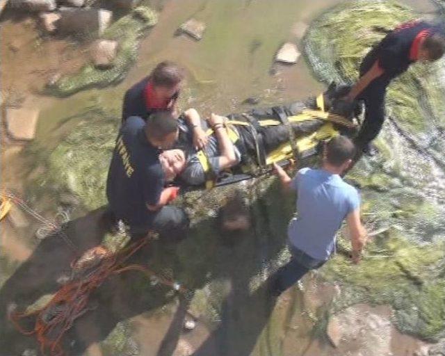 Y&uuml;r&uuml;rken Uluırmak Kanalına D&uuml;şt&uuml; 1