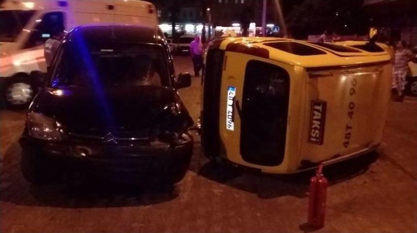 Kontrols&uuml;z Kavşakta Faciadan D&ouml;n&uuml;ld&uuml;