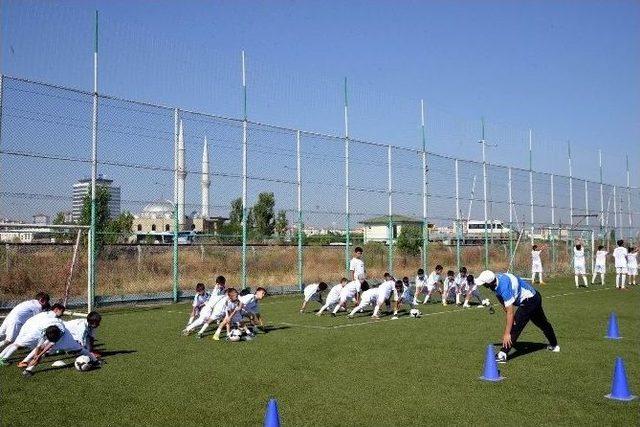 Kayseri Milletvekili Ahmet Doğan Kayseri Şeker Yaz Kurslarını Ziyaret Etti 1