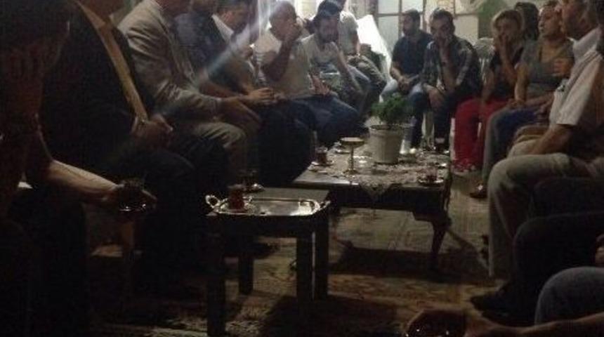 Makedonya&rsquo;da &Ouml;ld&uuml;r&uuml;len Anne Ve Oğlunun Ailesine Başkan Altepe&rsquo;den Taziye Ziyareti