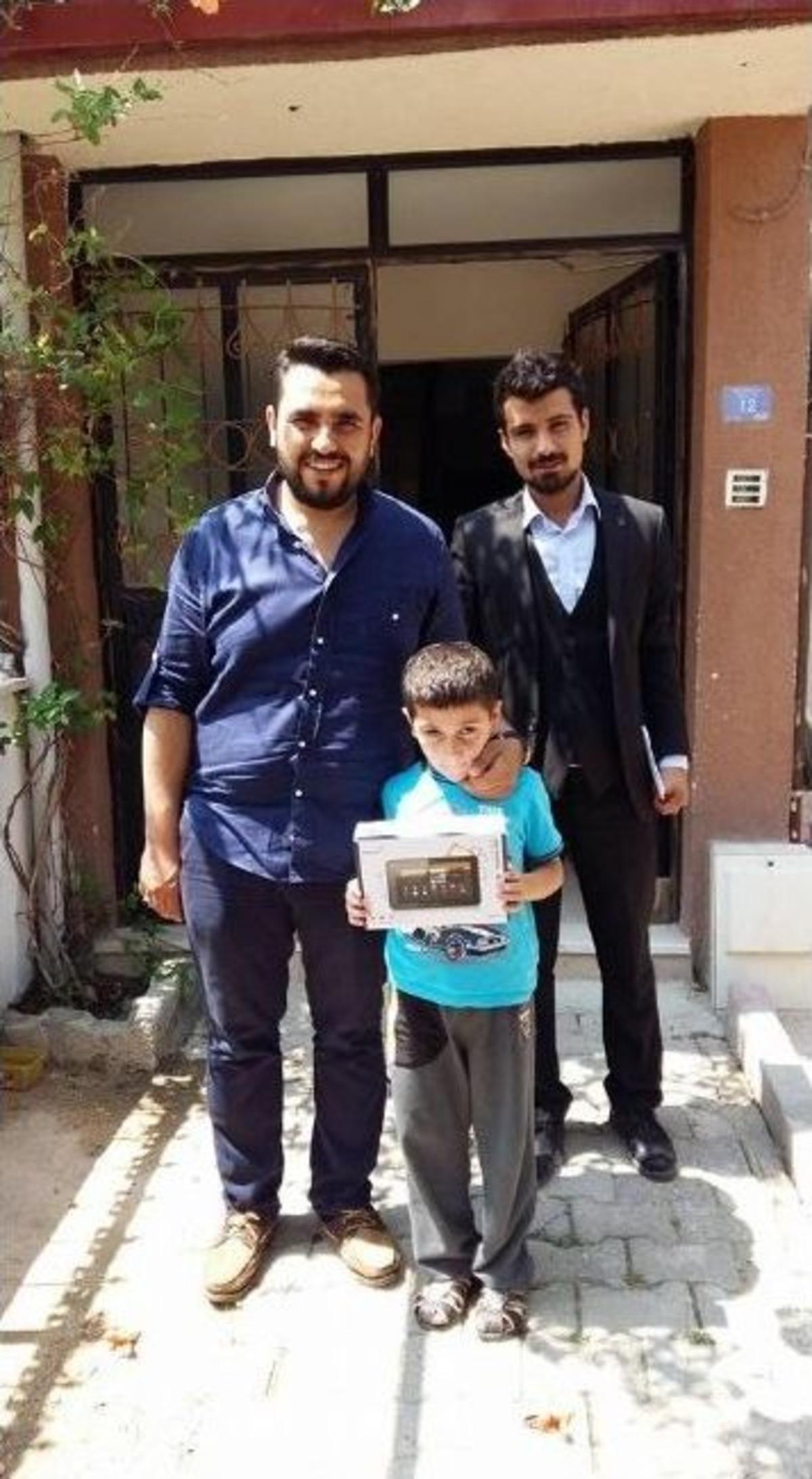 30 &Ccedil;ocuk Resmettikleri Hayalleri İle Buluştu