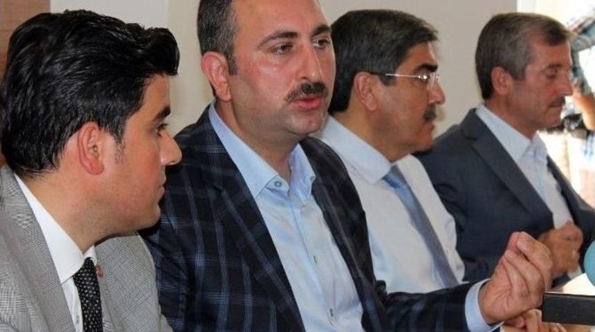 G&uuml;l, Celal Doğan&rsquo;ı İstifaya Davet Etti