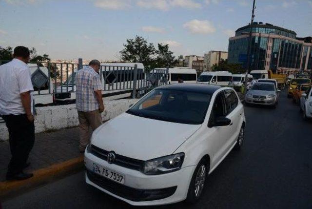 Beyoğlu'nda Trafik Işıklarında Cinayet