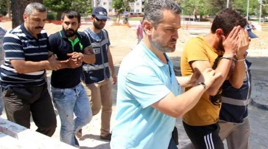 Sahte Para Ile Dolandıran 3 Kişi Yakalandı