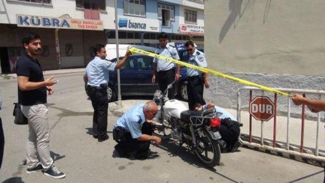 Konya’Da Silahlı Banka Soygun Girişimini, Güvenlik Görevlisi Engelledi