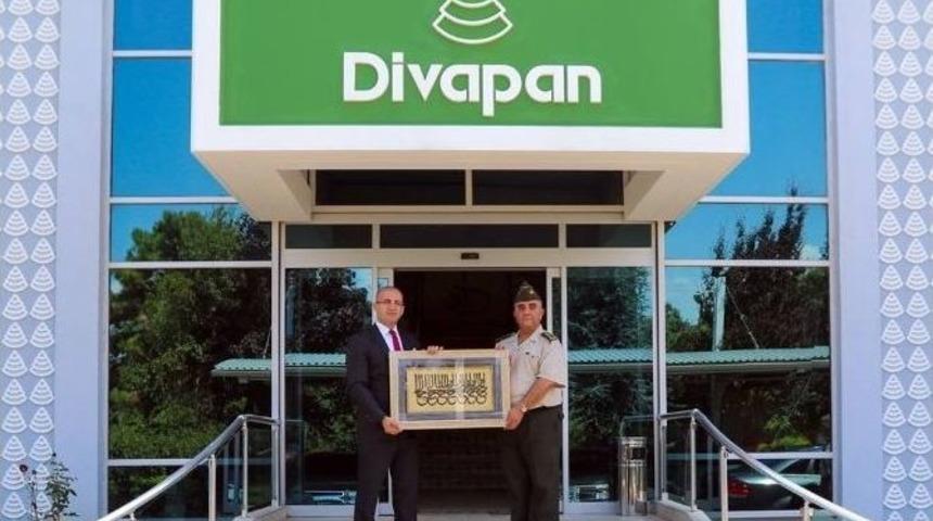 Albay Ak&ccedil;a&rsquo;dan Divapan&rsquo;a Veda Ziyareti