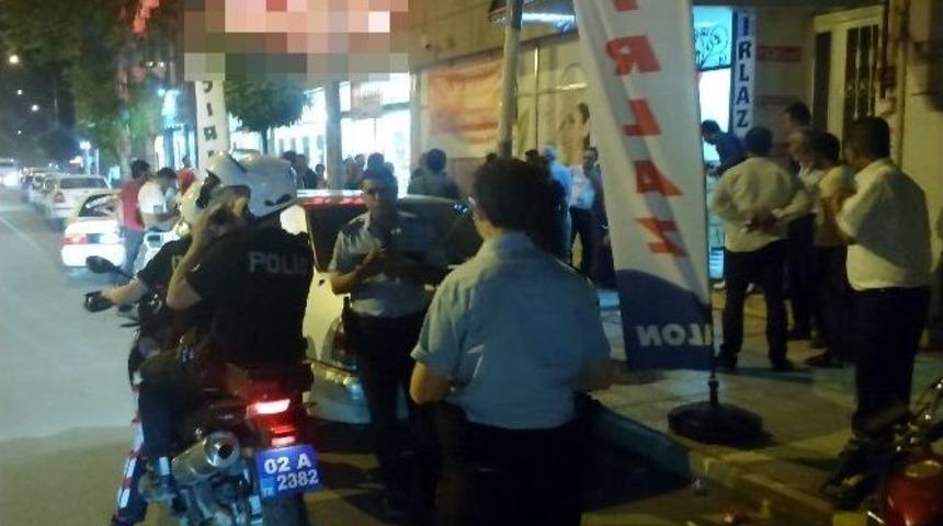 Adıyaman&rsquo;da D&uuml;ğ&uuml;n Salonunda &Ccedil;ıkan Yangın Korkuttu